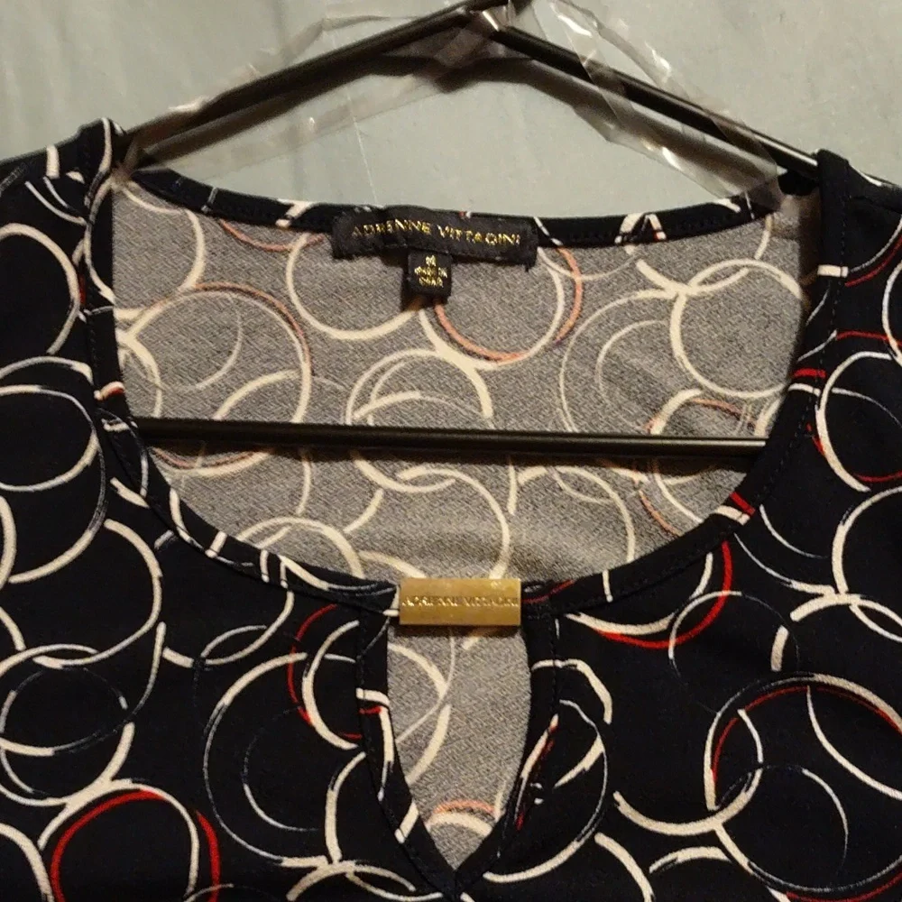 Top - Picture 2 of 3